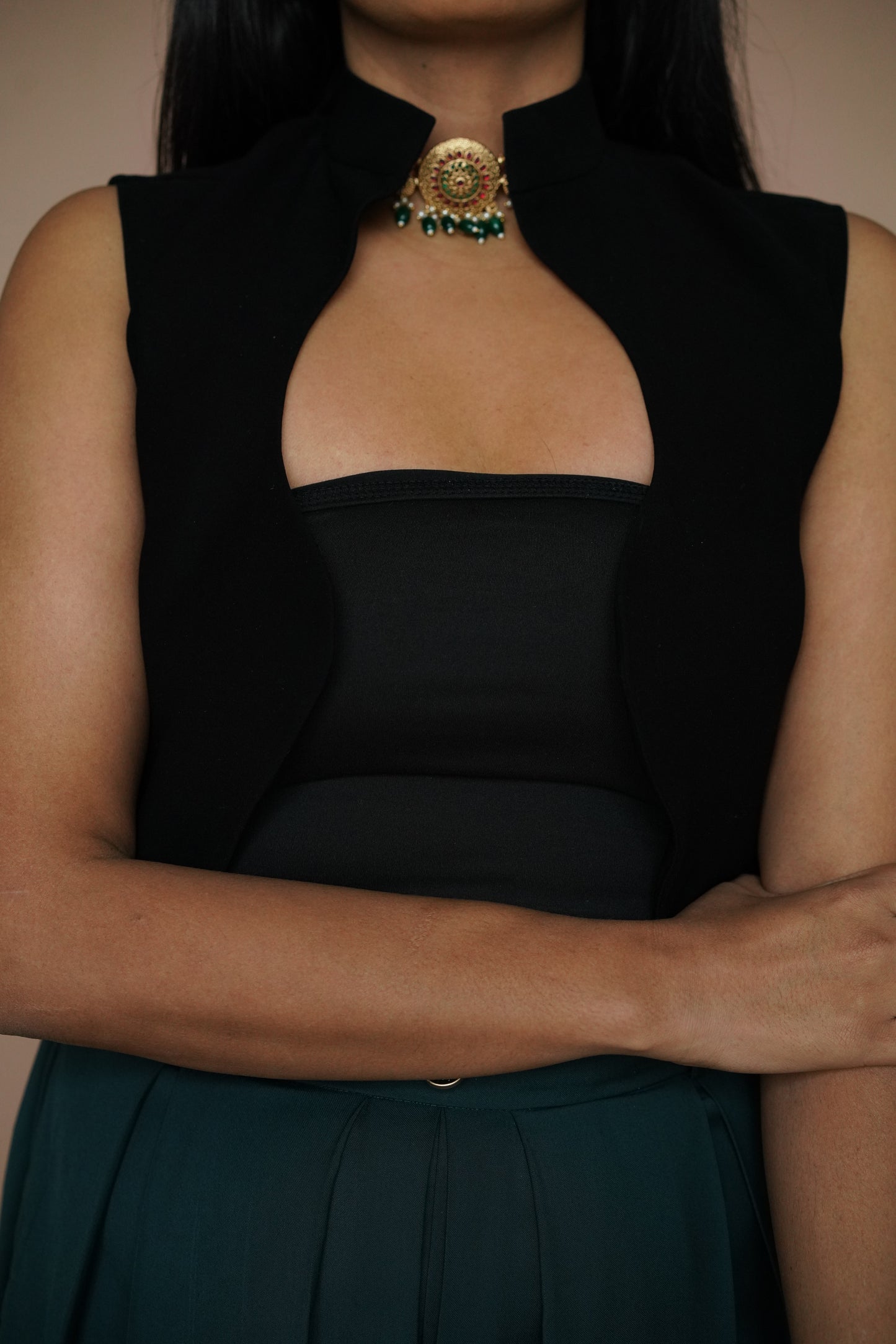 Tribhanga Vest